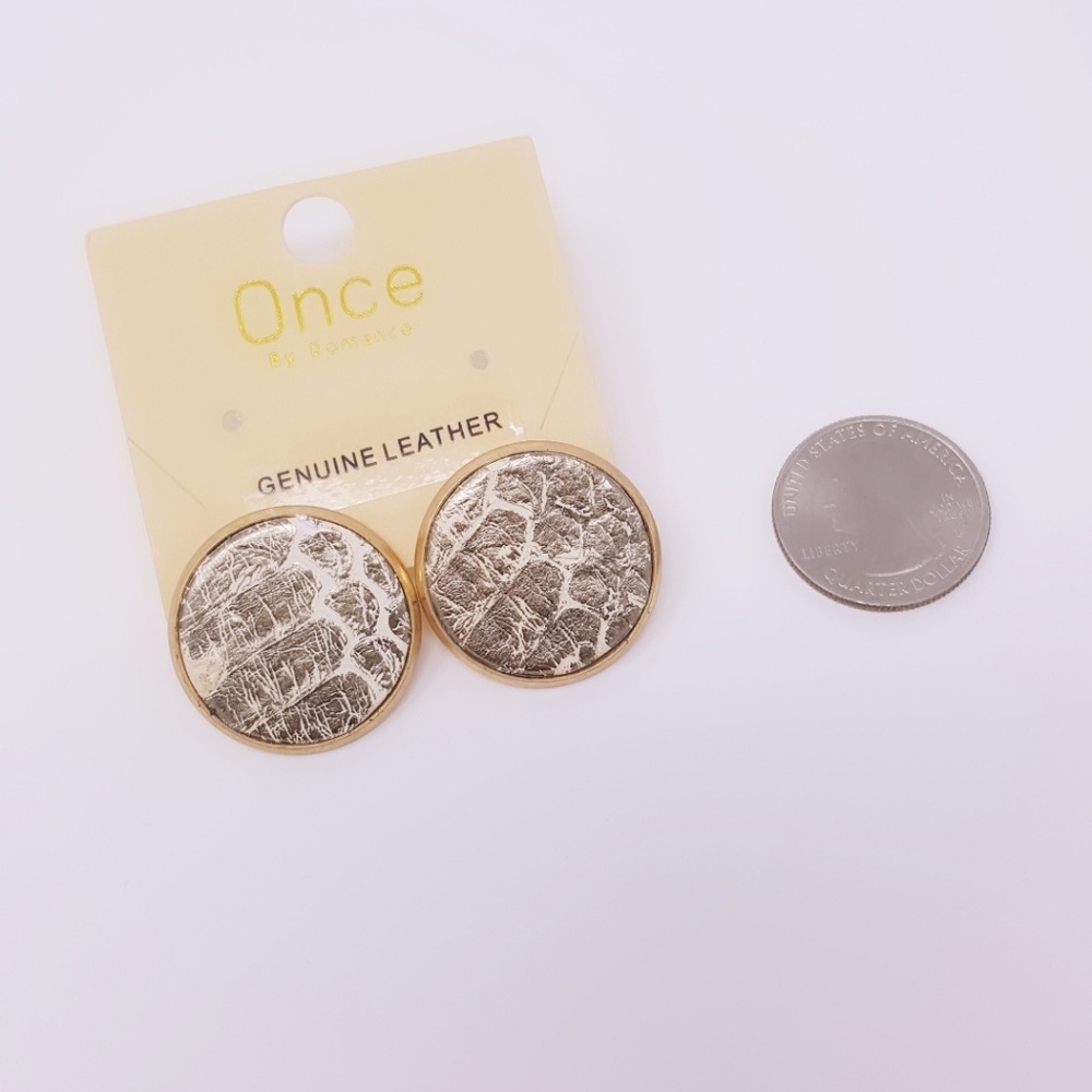 Genuine Leather Stud Earrings - Picture 7 of 7